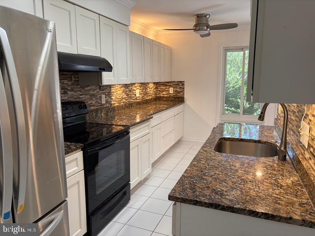 property at 9759 Lake Shore Dr