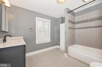 15213 Clear Spring Rd in Williamsport, MD - Foto de edificio - Building Photo