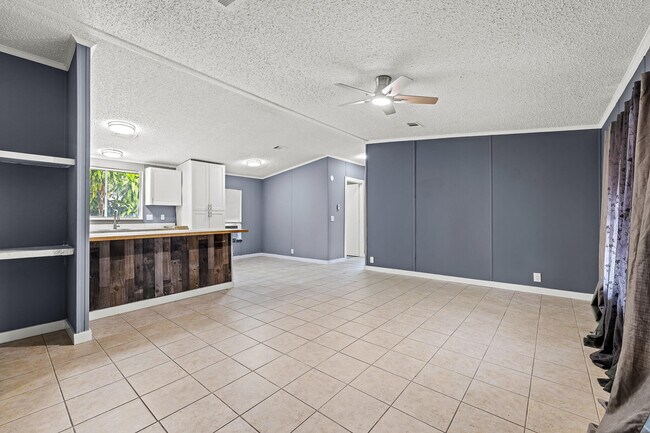 10592 SW Sandalfoot Blvd in Boca Raton, FL - Building Photo - Building Photo