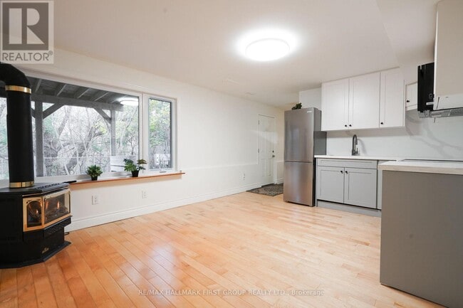 property at 83 Garden St