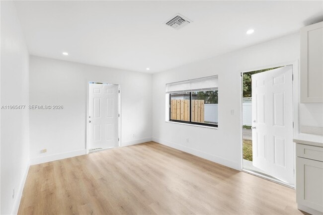 1918 Taft St in Hollywood, FL - Building Photo - Building Photo