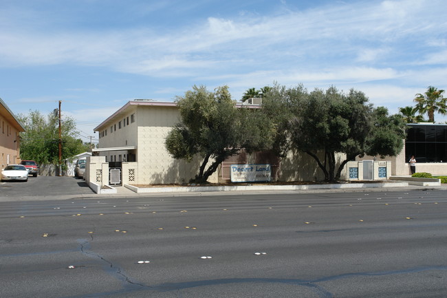 The Exmoor Apartments in Las Vegas, NV - Building Photo - Building Photo