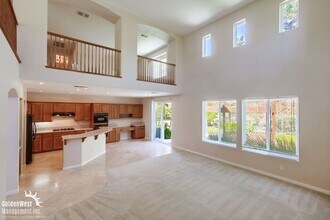 2144 Coast Ave in San Marcos, CA - Foto de edificio - Building Photo