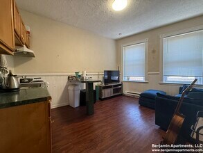 872 Huntington Ave, Unit 11 in Boston, MA - Building Photo - Building Photo