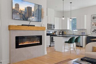 5806 Sutherlin Rd in Austin, TX - Building Photo