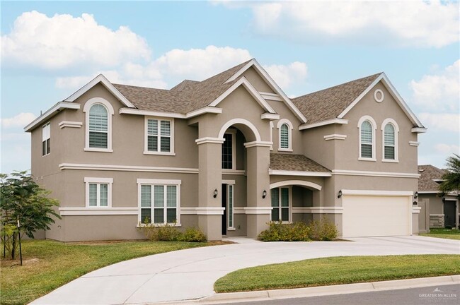 property at 4700 Ensenada Ave