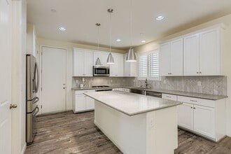 340 Mezzaforte St in Henderson, NV - Building Photo - Building Photo