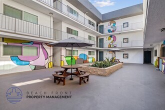 3901 E 10th St. in Long Beach, CA - Building Photo - Building Photo