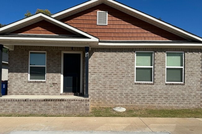 property at 413 S 18th St