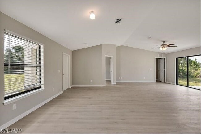 1064 Sunrise Blvd in Lehigh Acres, FL - Building Photo - Building Photo