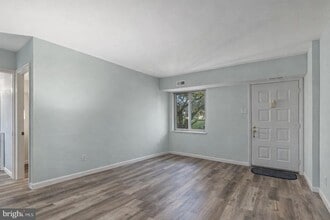 4702 CHELSEA Ct in Bensalem, PA - Building Photo - Building Photo