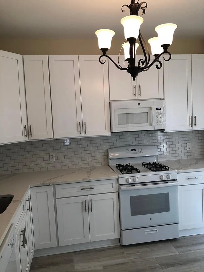 property at 20419 Riverbend Sq