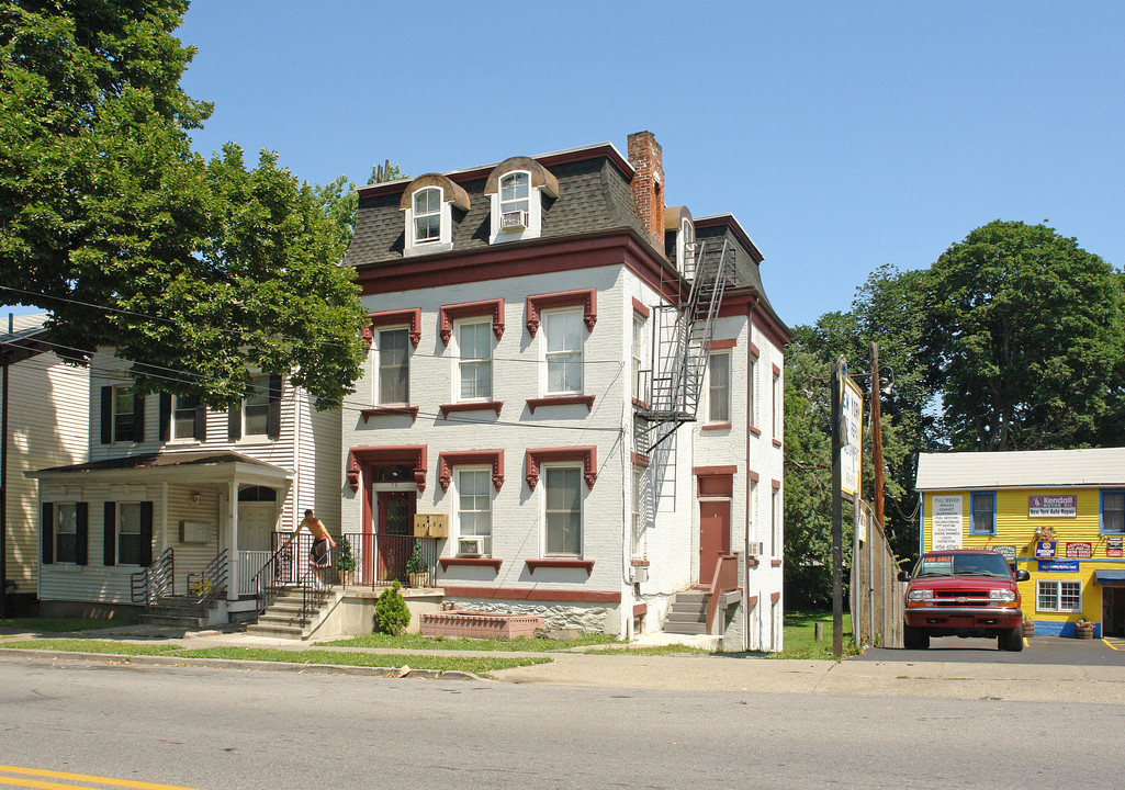 78 Montgomery St in Poughkeepsie, NY - Building Photo