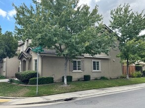 10845 Peony Pl Dr in Stockton, CA - Building Photo - Building Photo