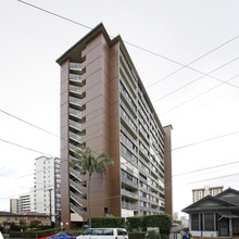 Victoria Towers in Honolulu, HI - Building Photo - Building Photo