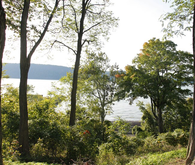 River Glen in Hastings On Hudson, NY - Foto de edificio - Other