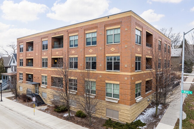 The Medallion: Fully Furnished Utilities Incl