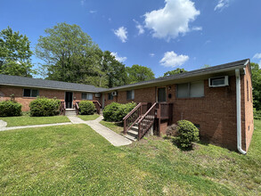 Ryan Street Apartments in Greensboro, NC - Foto de edificio - Building Photo