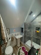 1683 Eddington Rd, Unit 3 in Cleveland Heights, OH - Building Photo - Building Photo