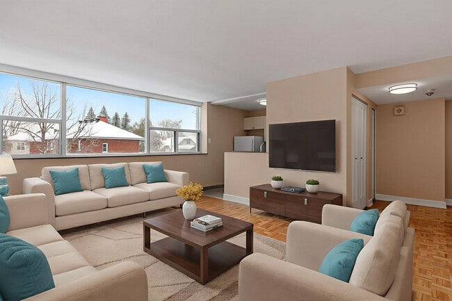 Colonel By Towers in Ottawa, ON - Building Photo - Building Photo