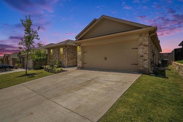 9233 Herringbone Dr in Fort Worth, TX - Building Photo - Building Photo