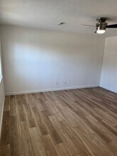 623 E Bain St in Ozark, MO - Building Photo - Building Photo