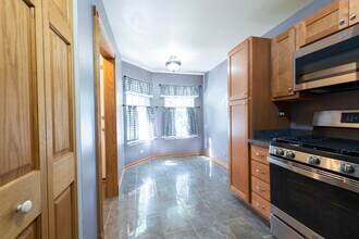 754 Savannah Ln in Crystal Lake, IL - Building Photo - Building Photo