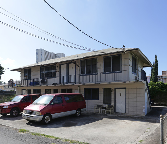 1515 Enos Ln in Honolulu, HI - Building Photo - Building Photo