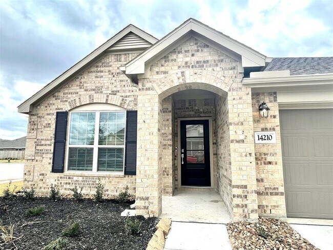 14210 Overbrook Willow Wy in Rosharon, TX - Foto de edificio - Building Photo