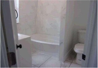 13 Crestwood Rd in Carmel, NY - Building Photo - Building Photo