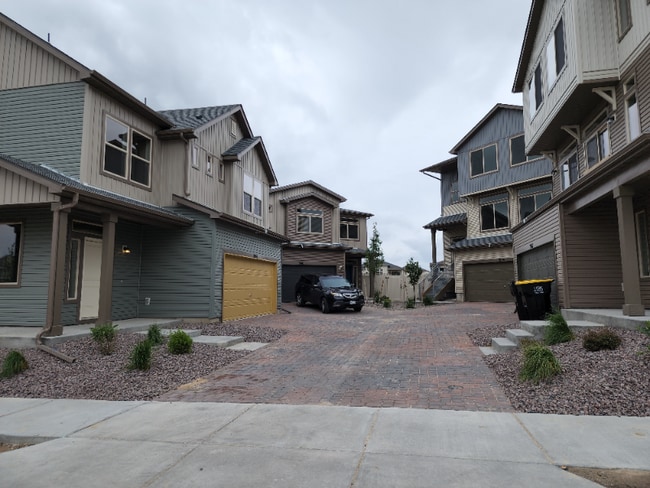 7046 Silvergrass Dr in Colorado Springs, CO - Building Photo - Building Photo