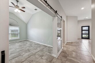 142 Dina Ln in Montgomery, TX - Building Photo - Building Photo