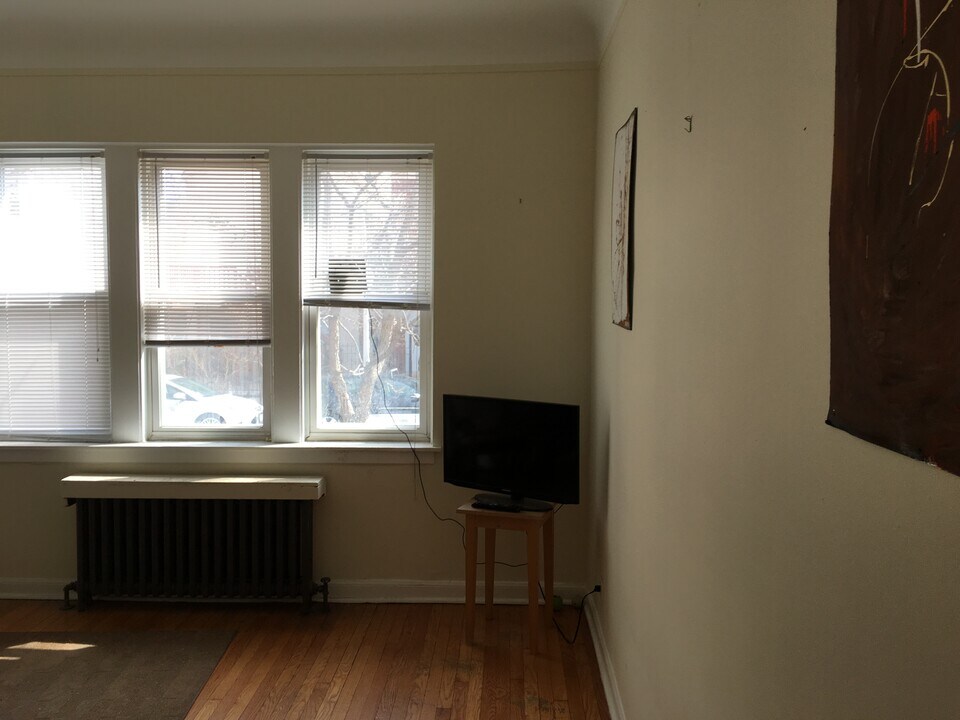 1008 N Mozart St-Unit -First floor in Chicago, IL - Building Photo
