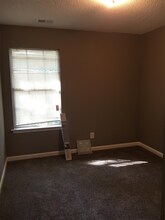 1875 Carrington Dr in Griffin, GA - Building Photo - Building Photo