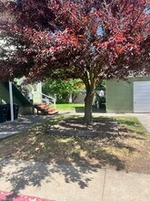 404 N Main St, Unit A in Yreka, CA - Building Photo - Building Photo