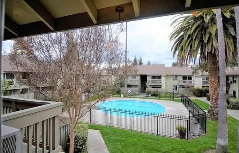2562 Walnut Blvd in Walnut Creek, CA - Building Photo - Building Photo