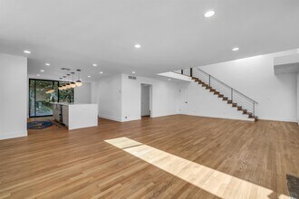 1531 Wellesley Ave in Los Angeles, CA - Building Photo - Building Photo