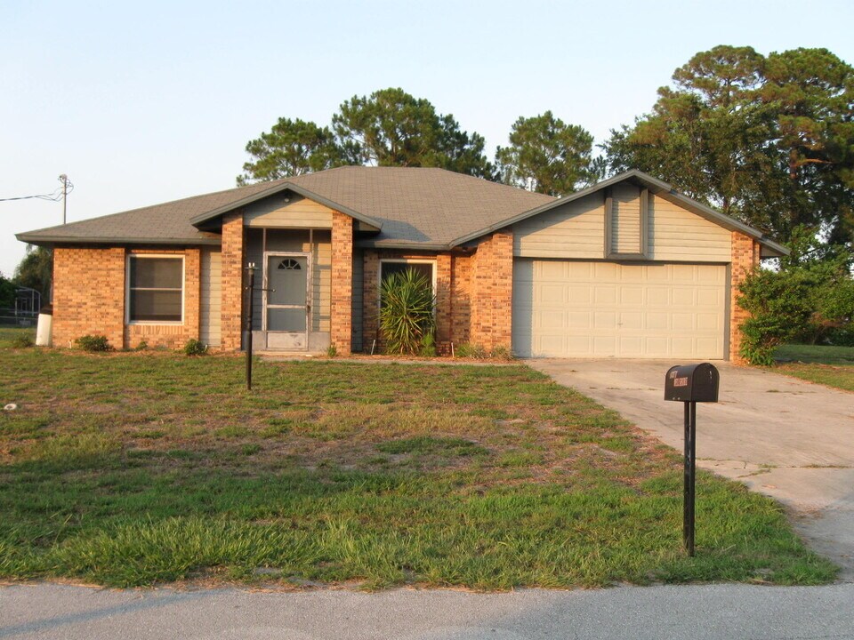 1371 Melshire Ave in Deltona, FL - Building Photo