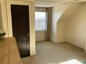 405 Mohegan Ave Pkwy in Waterford, CT - Building Photo - Building Photo