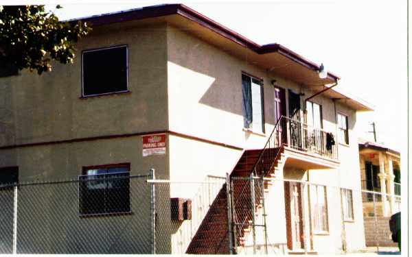 720 W Bywood Ave in Anaheim, CA - Building Photo