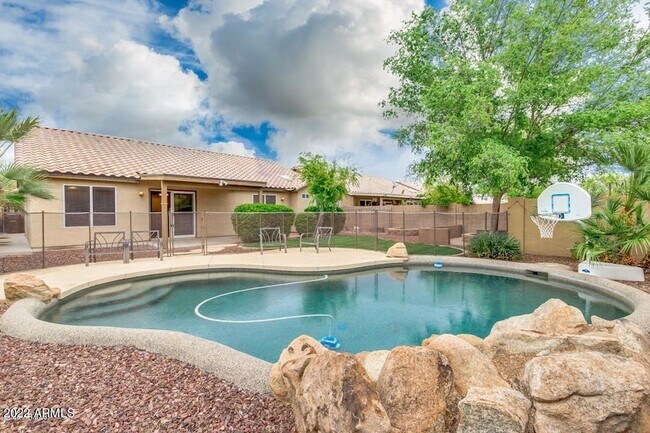 property at 8639 W Fullam St