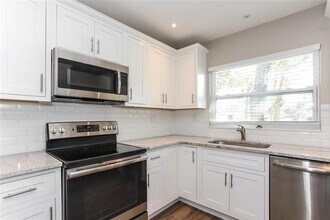 2053 Barcelona Dr S in St. Petersburg, FL - Building Photo - Building Photo