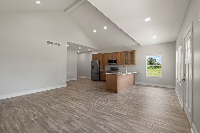1202 Silver St in Ashland, NE - Foto de edificio - Building Photo