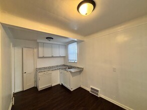 20059 Bloom St in Detroit, MI - Foto de edificio - Building Photo