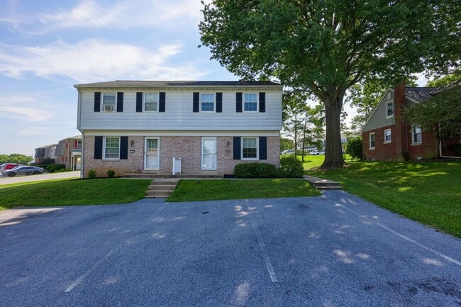 property at 131 Highview Dr