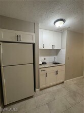 5101 Manor Ct in Cape Coral, FL - Building Photo - Building Photo