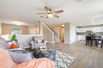 126 Meadow Park Dr in Georgetown, TX - Building Photo - Building Photo