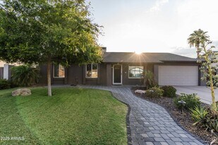 2104 S Beverly in Mesa, AZ - Building Photo