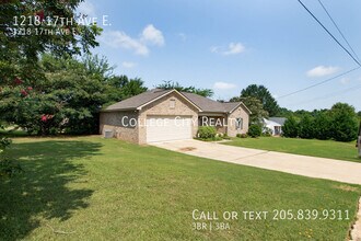 1218 17th Ave E in Tuscaloosa, AL - Building Photo - Building Photo