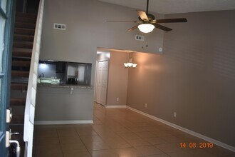 1802 Falconcrest St in Tallahassee, FL - Building Photo - Building Photo